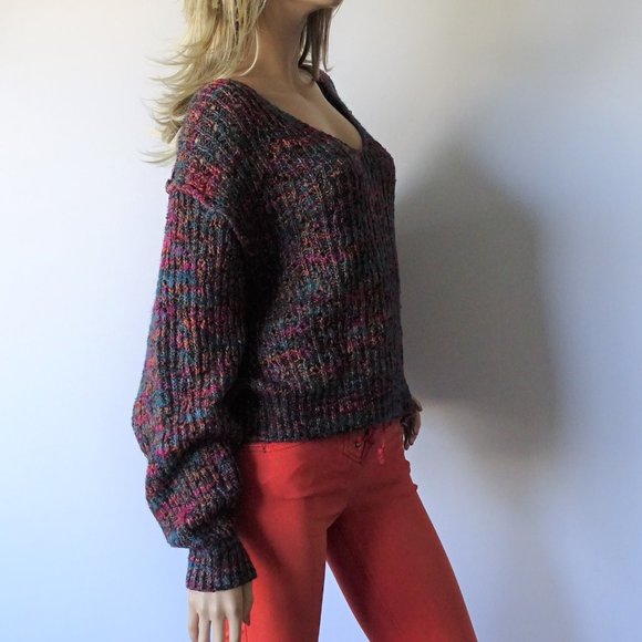 Free People Highland V-Neck Sweater NWT - Picture 2 of 3